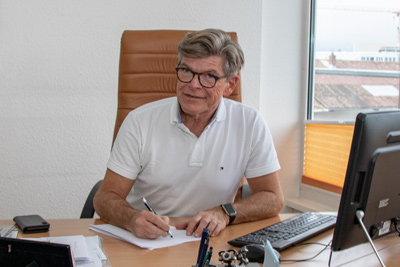 Dr. Wolfgang Banzer